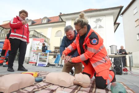 Svetovni dan oživljanja 02 Foto Ljubo Vukelič
